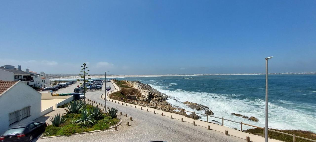 Pequena Baleia Bed and Breakfast Ferrel  Buitenkant foto