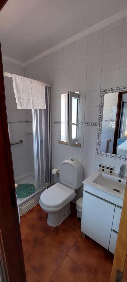 Pequena Baleia Bed and Breakfast Ferrel  Buitenkant foto